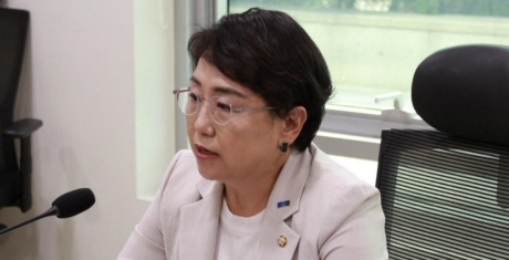 증원 정책도 집단휴진도 오답…의사 출신 의원 '쓴소리'